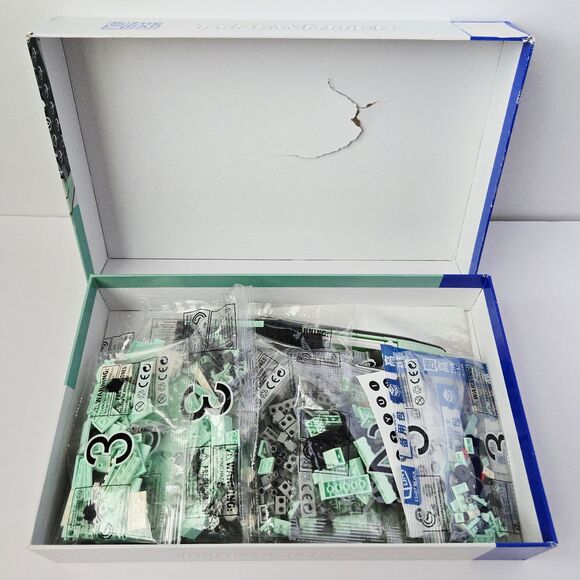 Zhe Gao Building Blocks Set Retro Typewriter Micro Mini Build Kit - Picture 8 of 11